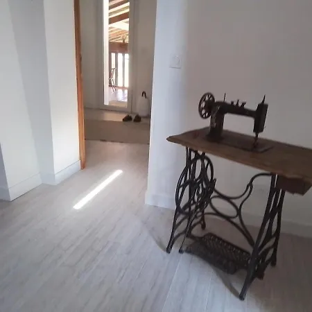 Des Roses Et Des Orties Vakantiehuis Noé